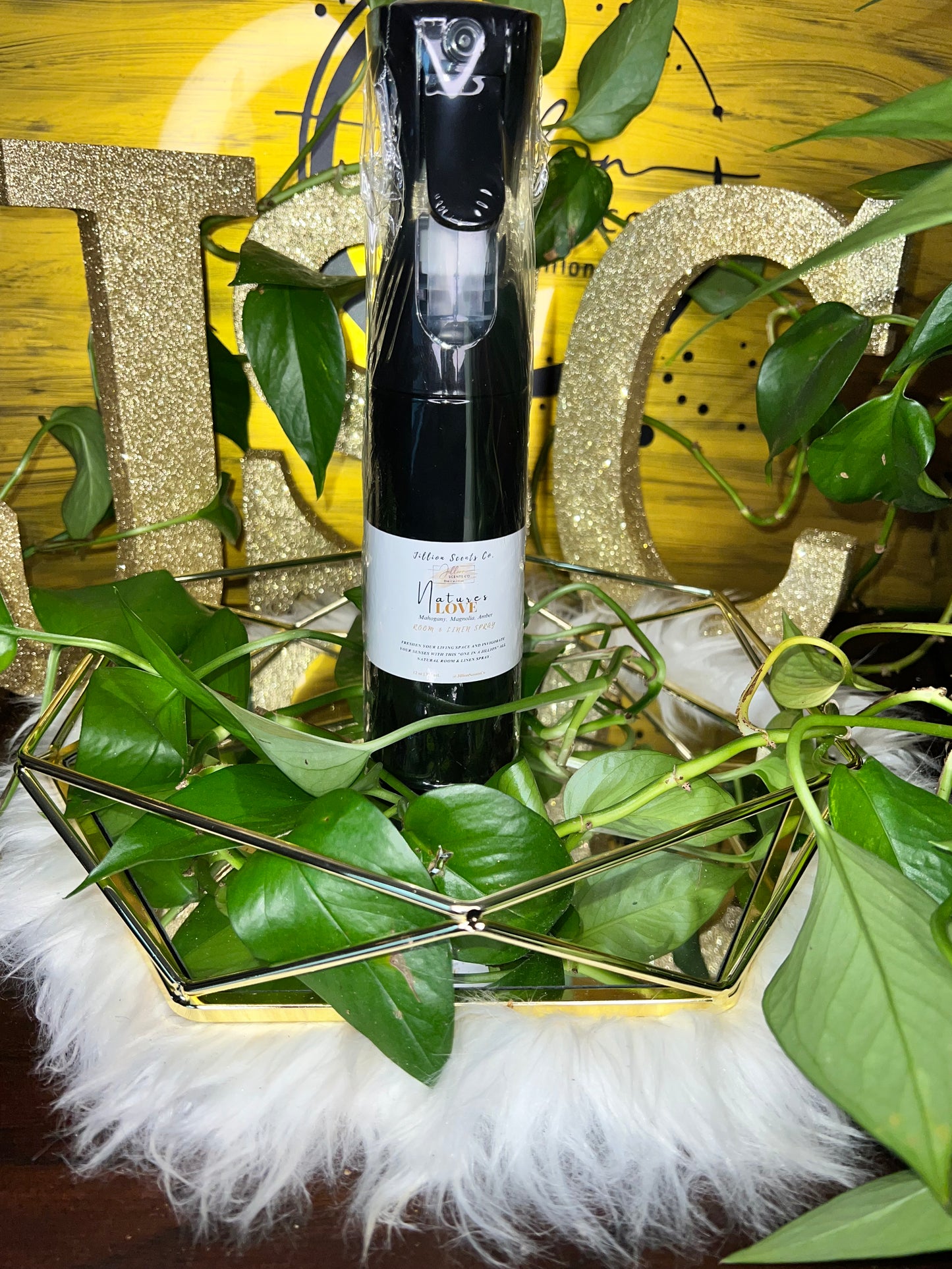 12 oz Natures Love Room & Linen Spray